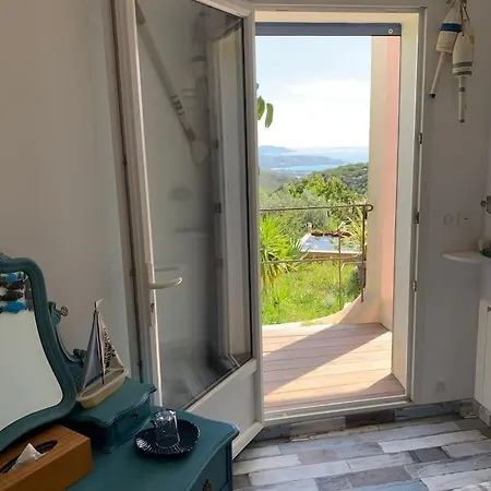 T3 Independant Dans Piscine Privee Vue Panoramique Tres Calme 4personnes Holiday home *